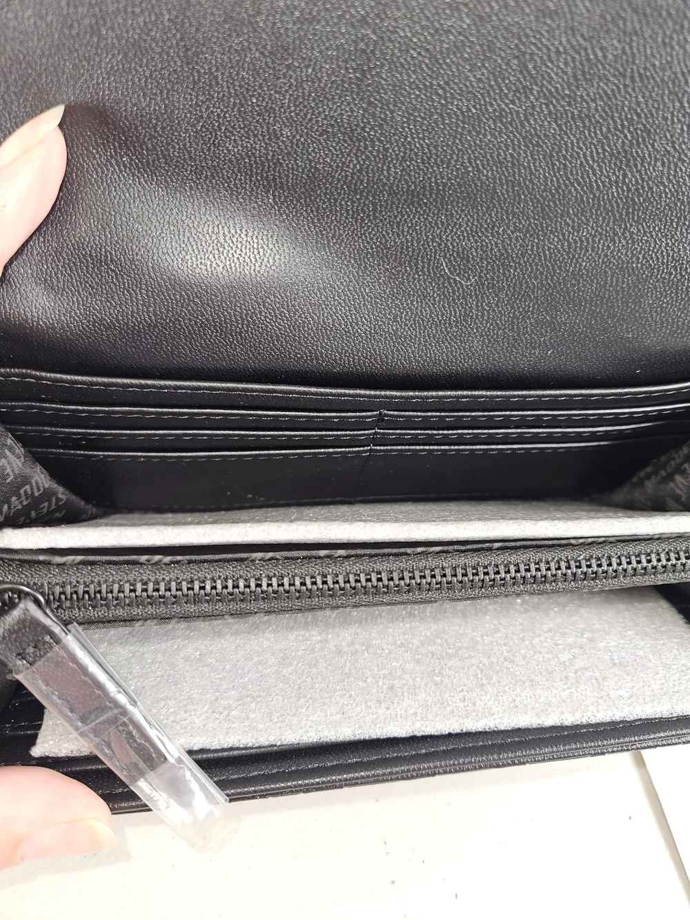 NWT Steve Madden Black Logo-Embossed Wristlet Wallet With Strap